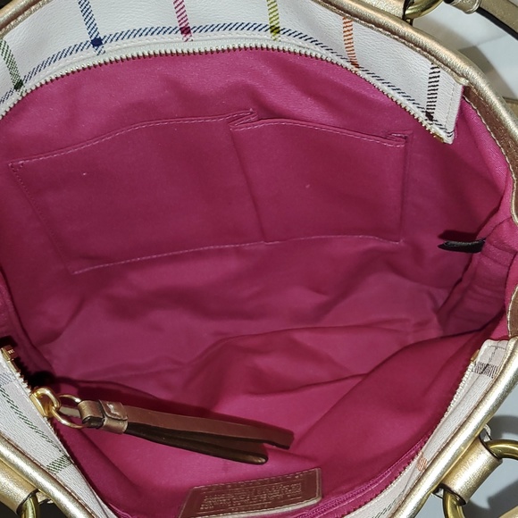 Coach Shoulder Bag - Picture 12 of 16